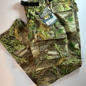 NWT RedHead Advantage Max-1 Zip Off Pants Cargo Mens Med Hunting Fishing Camo